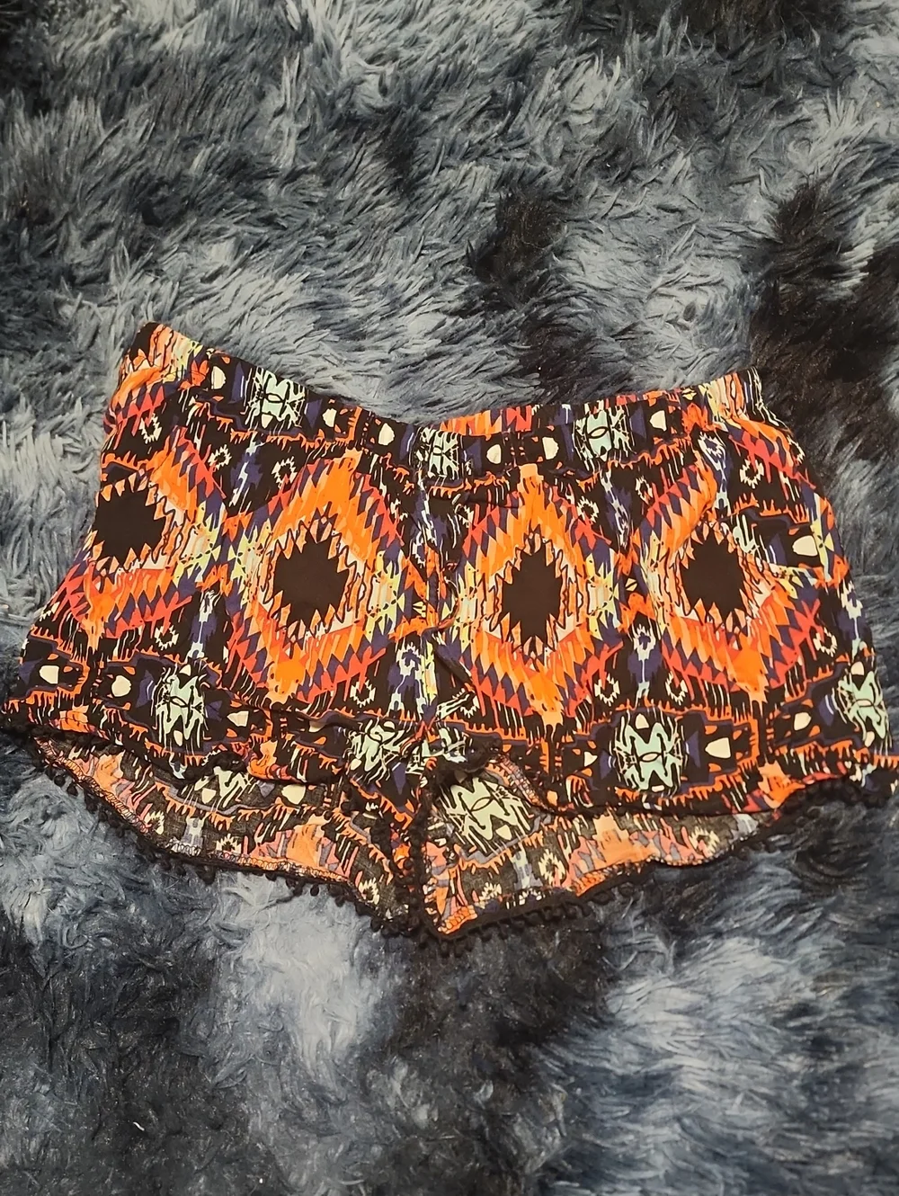 No Boundaries Orange Black Aztec Print Women's Short Shorts Size Med 7-9